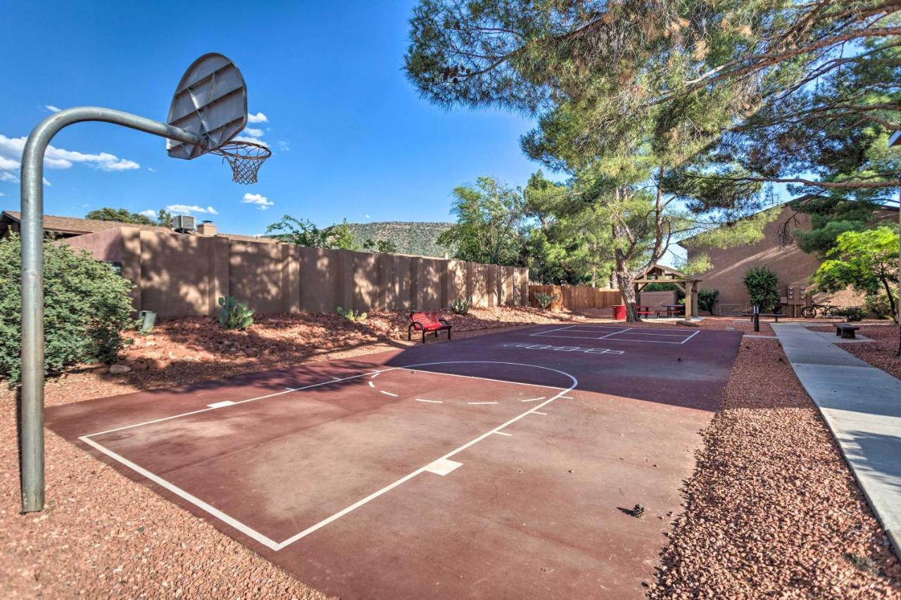 Sunny Sedona Condo With Resort Pool And Grill Access! Exterior photo