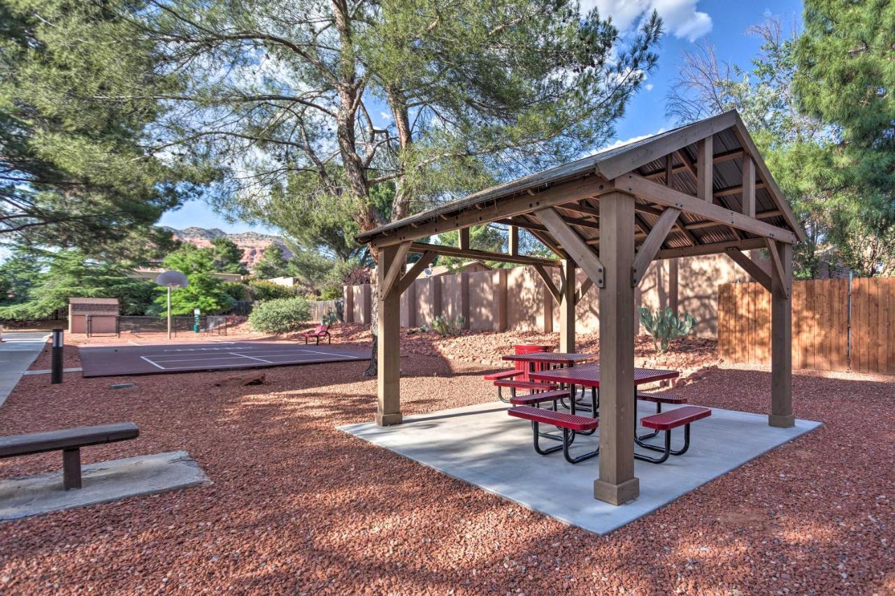 Sunny Sedona Condo With Resort Pool And Grill Access! Exterior photo